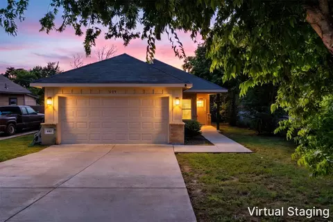 609 N Cummings Dr, Alvarado, TX 76009