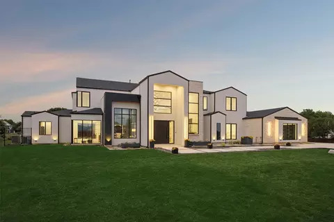 142 Sweet St, Southlake, TX 76092