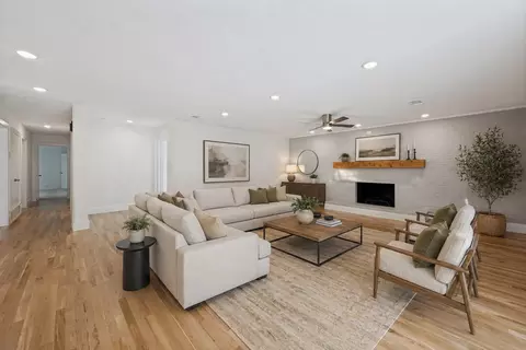 1513 Holt St, Fort Worth, TX 76103