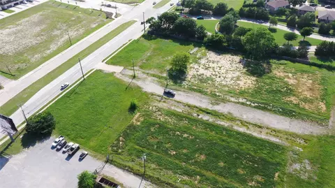 920 W White St, Anna, TX 75409