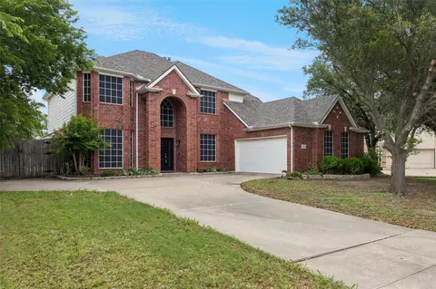 2702 Saint Charles Dr, Mansfield, TX 76063