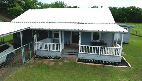 450 Valley Ln, Weatherford, TX 76085