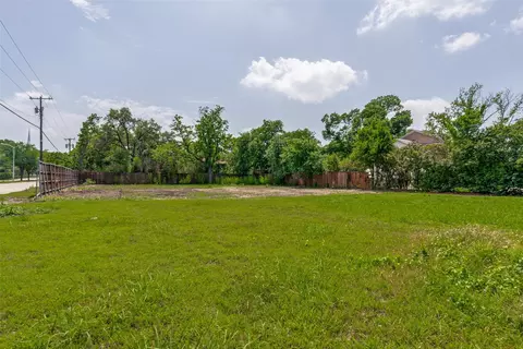 5934 Lakehurst Ave, Dallas, TX 75230