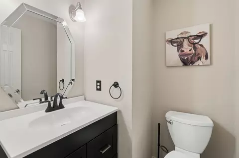 Bath - 918 E Grubb Dr, Mesquite, TX 75149 photo 1 of 4