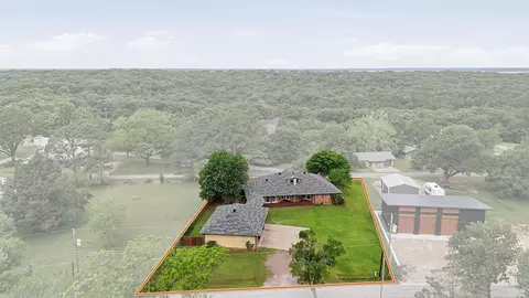 66 Tucker St, Pottsboro, TX 75076