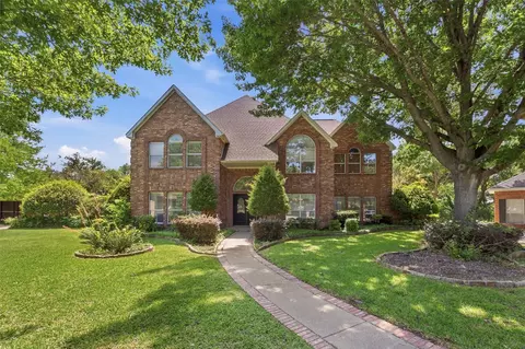 6713 Westbury Ct, Benbrook, TX 76132