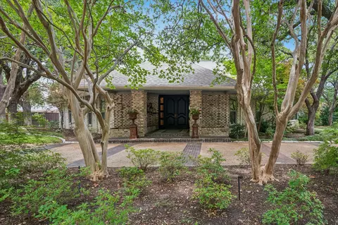 7276 Lupton Cir, Dallas, TX 75225