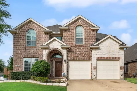 7071 Surfside Ln, Grand Prairie, TX 75054