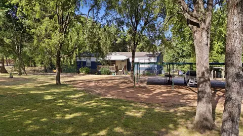 2869 Ranch Rd, Whitesboro, TX 76273