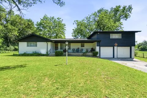 7485 Portwood Rd, Azle, TX 76020