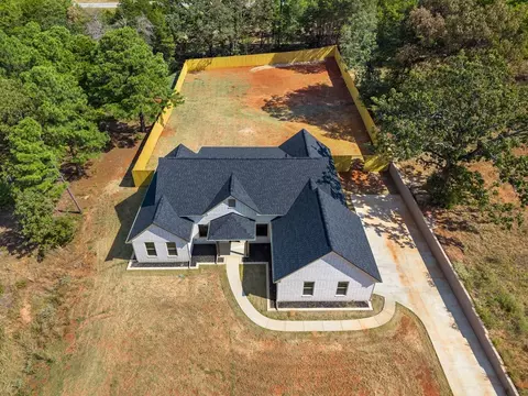 19682 Dove Ridge Dr, Lindale, TX 75771