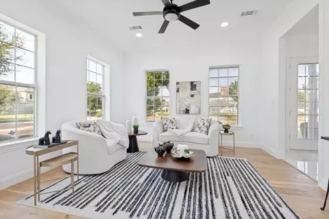 1813 Countryside, Carrollton, TX 75007