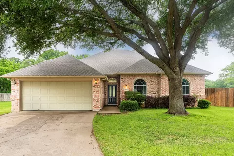 2403 Casey Ct, Arlington, TX 76013