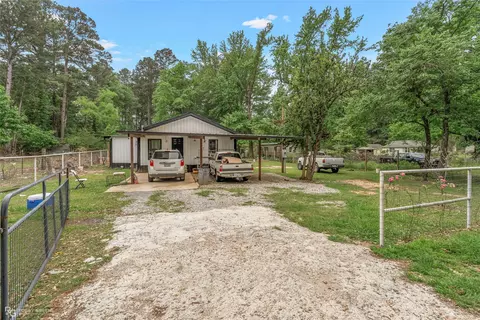 143 New Bethel Booker Rd, Benton, LA 71006