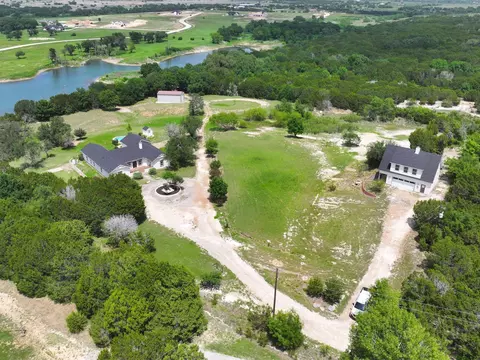 4801 Fireside Ct, Granbury, TX 76049