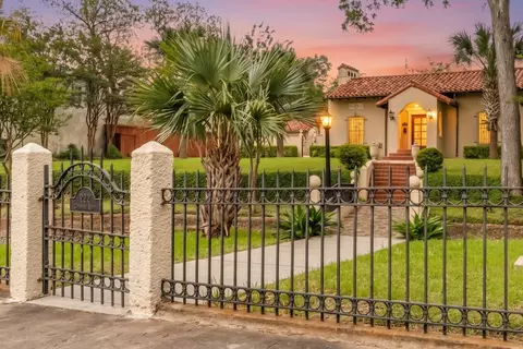 222 Oriental Rd, Waco, TX 76710