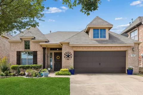 12548 Saratoga Springs Cir, Fort Worth, TX 76244