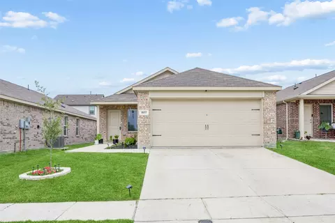 1577 Forge Pond Ln, Forney, TX 75126