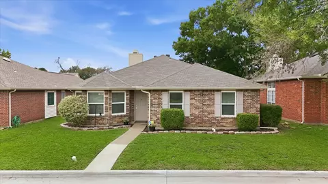 2513 Silver Creek Ct, Garland, TX 75040