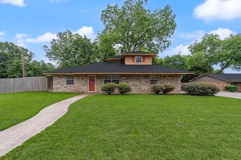 314 Fairfield St, Gainesville, TX 76240