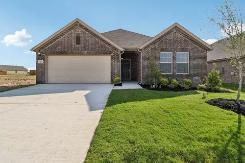 7424 Sunset Valley Ln, Denton, TX 76259