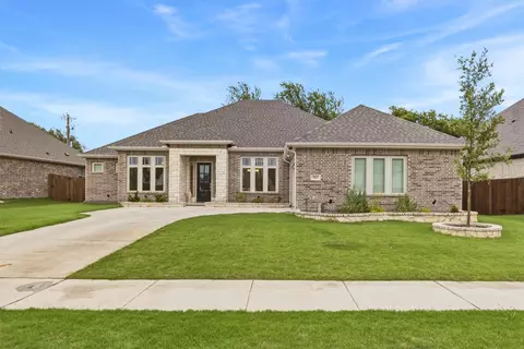 943 Richard Pittmon Dr, Desoto, TX 75115