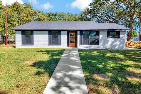 56 Crappie Crescent Rd, Pottsboro, TX 75076