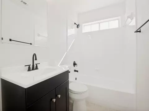 Bath - 12604 Beech Tree Ln, Euless, TX 76040 photo 1 of 6