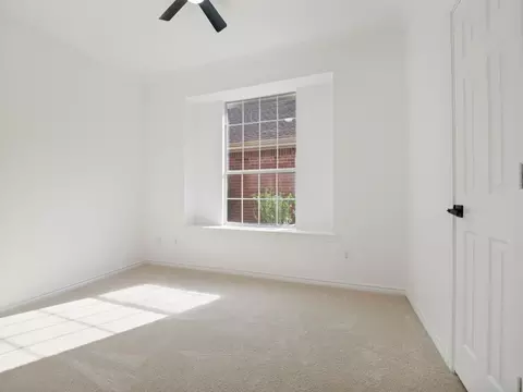 Bedroom - 12604 Beech Tree Ln, Euless, TX 76040 photo 5 of 5