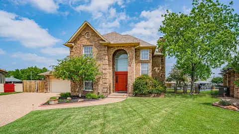 2401 Pebble Dr, Granbury, TX 76048