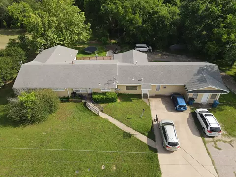 109 E 4th St, Keene, TX 76059