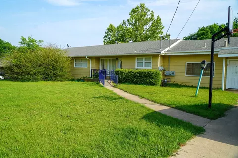 Exterior - 109 E 4th St, Keene, TX 76059 photo 1 of 11
