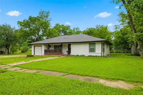448 W Waco Ave, Cooper, TX 75432