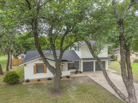 2509 Woodlawn Dr, Ennis, TX 75119