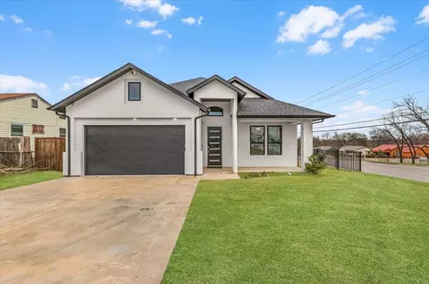 2561 Burton Ave, Fort Worth, TX 76105