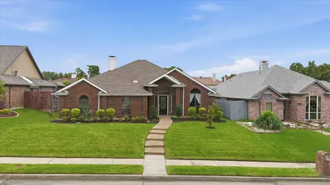 1304 Black Oak Dr, Carrollton, TX 75007