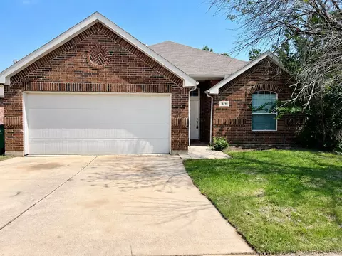 429 Angler Dr, Crowley, TX 76036