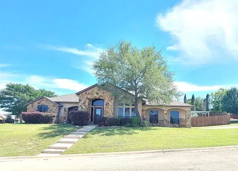 8001 Ridgeway Ct, Nolanville, TX 76559