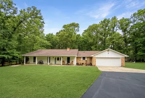4312 Circle Square Dr, Mooringsport, LA 71060