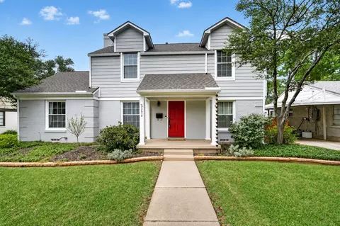 3618 S Hills Ave, Fort Worth, TX 76109