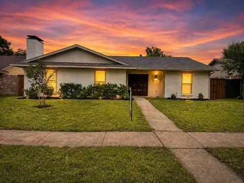 5014 Roundtable Ln, Garland, TX 75044