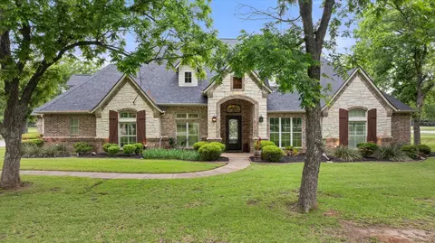 7400 Fox Run Ct, Granbury, TX 76049