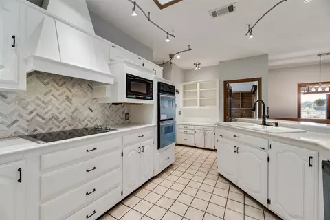 1040 County Road 3505, Quinlan, TX 75474