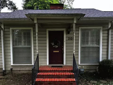 Exterior - 305 Grace Ln, Terrell, TX 75160 photo 3 of 15