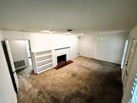 Living - 305 Grace Ln, Terrell, TX 75160 photo 1 of 6