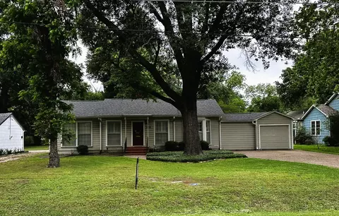 Exterior - 305 Grace Ln, Terrell, TX 75160 photo 4 of 15