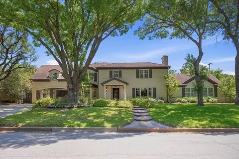 1301 Thomas Pl, Fort Worth, TX 76107