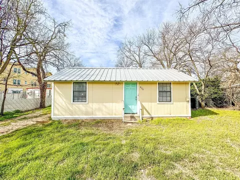 420 S Lillian St, Stephenville, TX 76401
