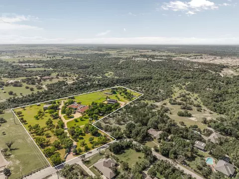321 Verna Trl N, Fort Worth, TX 76108