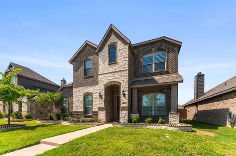 499 Washington Ave, Waxahachie, TX 75165